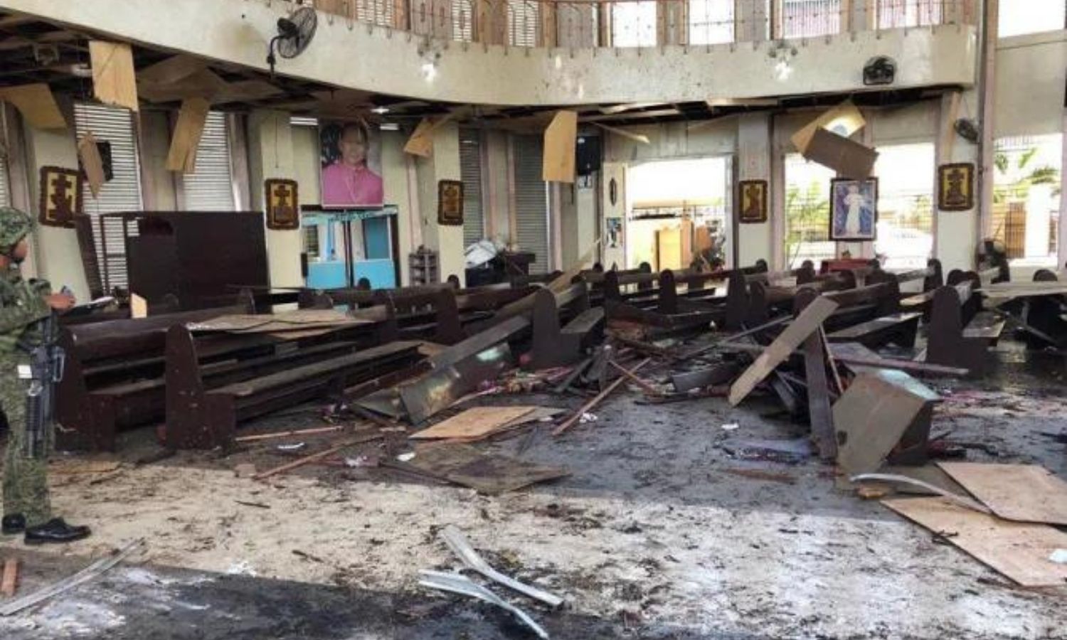 Several killed in bombing during Catholic mass in Philippines