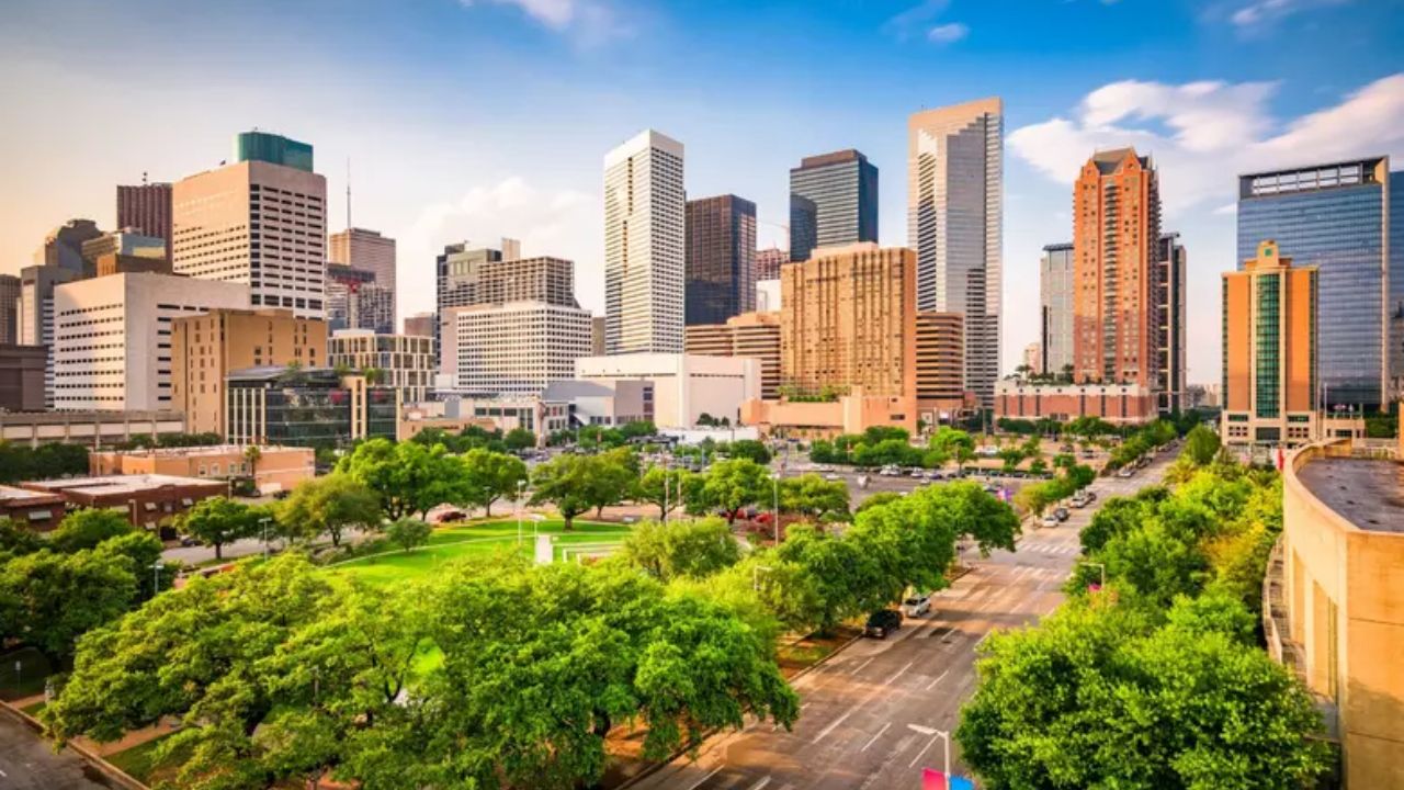 The Most Dangerous Cities In Texas, According To FBI Statistics
