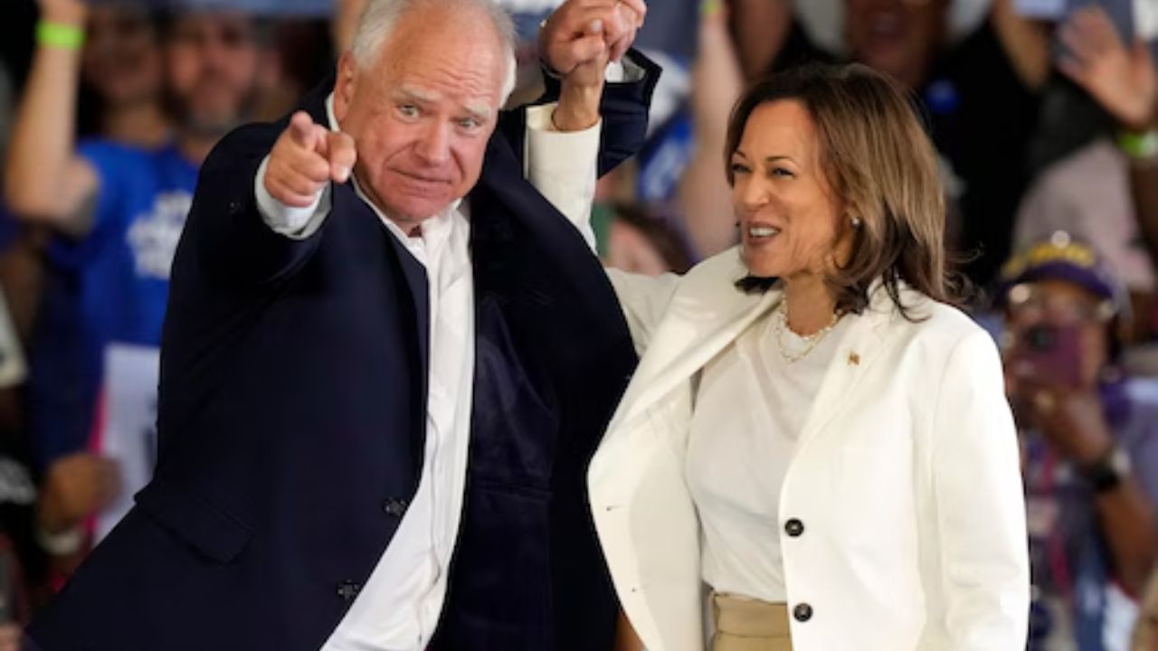 Trump and Harris Face Off in Pennsylvania Rally vs. Bus Tour www